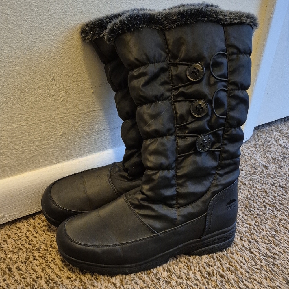 totes Black Quilted Winter Boots